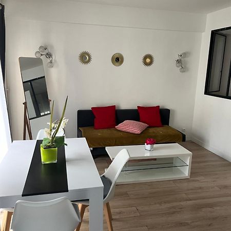 Bel Appartement Proche Tour Eiffel Paris Exterior photo